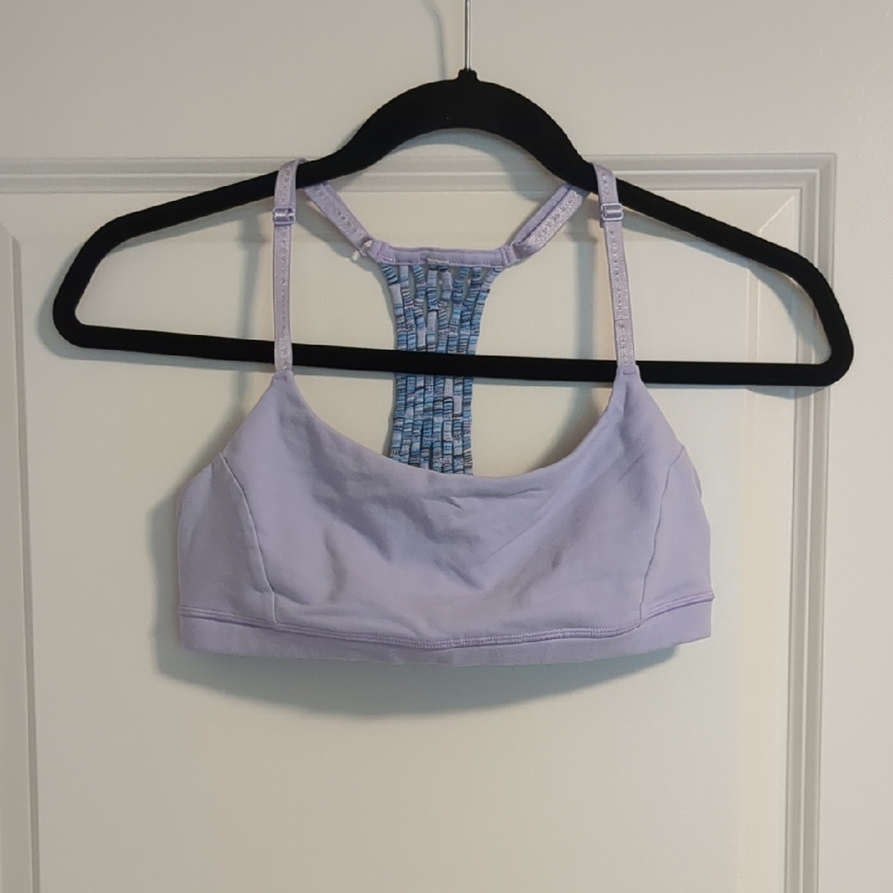 Lululemon Athletica Light Purple Sports Bra with Blue Detail